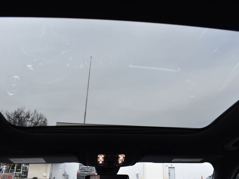 Used 2020 Mercedes-Benz GLB 250 GLB 250 image 33