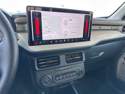 New 2025 Ford Maverick Lariat image 43