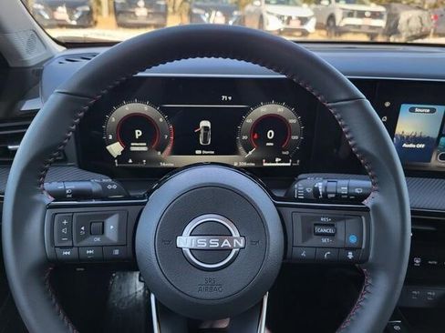 New 2025 Nissan Kicks SR w/ Illumination Package image 8