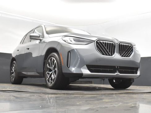 Certified 2025 BMW X3 xDrive30i w/ Premium Package image 44