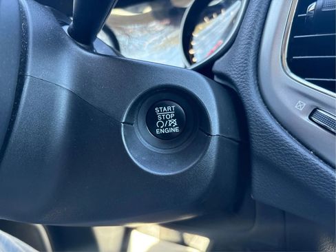 Used 2017 Jeep Compass Latitude w/ Popular Equipment Group AWD/4WD image 25
