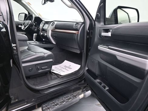 Used 2019 Toyota Tundra Limited w/ Limited Premium Package AWD/4WD image 12