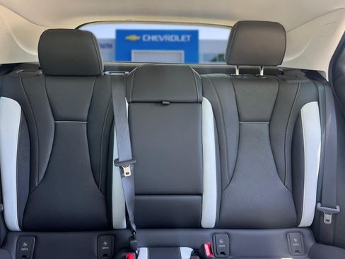 Certified 2025 Buick Envision Sport Touring AWD/4WD image 26
