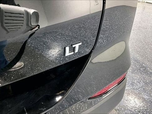 Used 2022 Chevrolet Equinox LT image 23