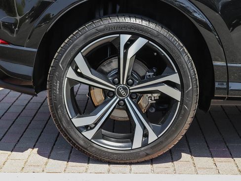 Certified 2023 Audi Q3 2.0T Premium Plus w/ Premium Plus Package AWD/4WD image 10