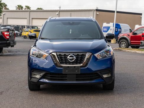 Used 2020 Nissan Kicks SR FWD image 2