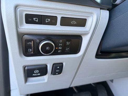 Used 2023 Ford F150 Limited AWD/4WD image 32