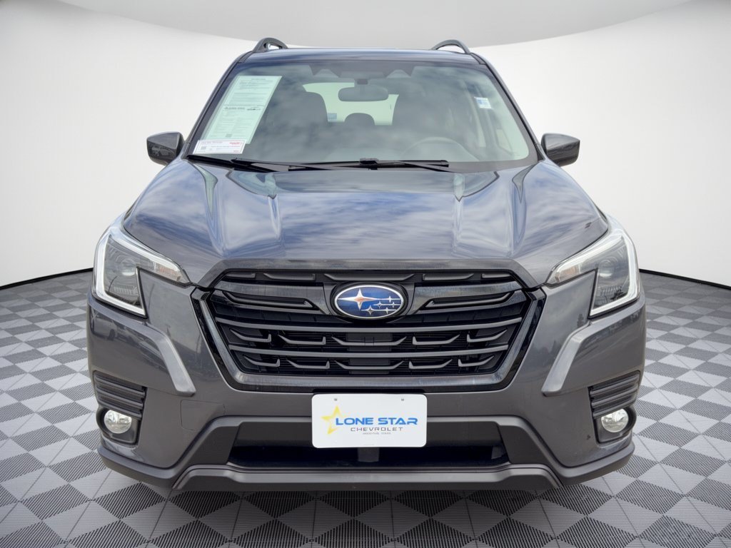 Used 2023 Subaru Forester Premium AWD/4WD image 6