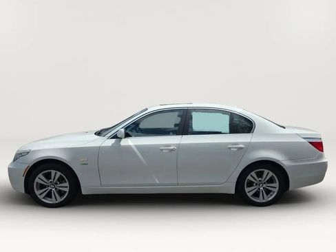 Used 2010 BMW 528i xDrive Sedan AWD/4WD image 5