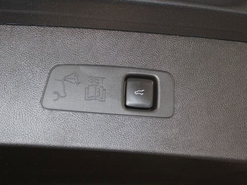 Used 2022 Lincoln Corsair Reserve w/ Equipment Group 201A image 17