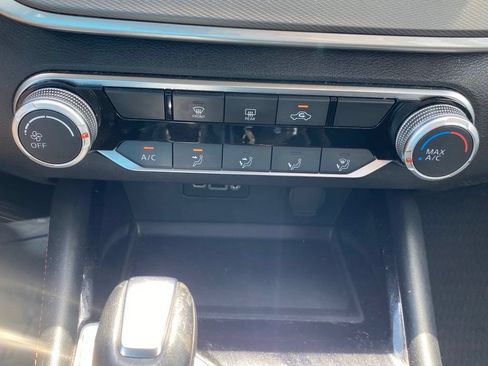 Used 2025 Nissan Altima 2.5 SR FWD image 23