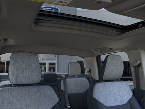 New 2025 Ford Maverick XLT w/ XLT Luxury Package FWD image 36