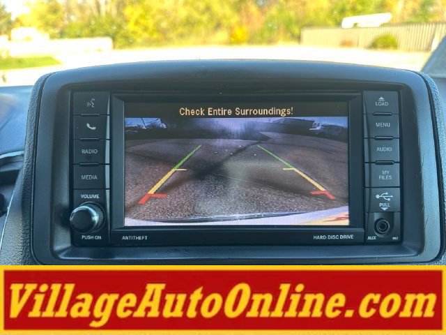Used 2019 Dodge Grand Caravan SE FWD image 16