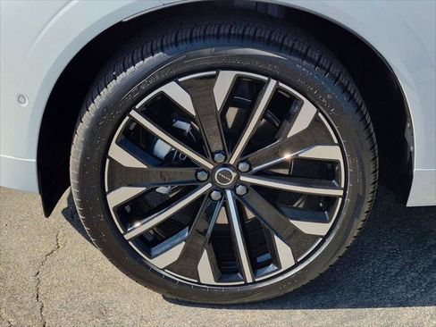 Used 2026 Volvo XC60 B5 Ultra w/ Climate Package PRO AWD/4WD image 9
