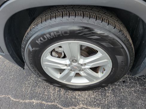 Used 2019 Chevrolet Trax LS FWD image 33