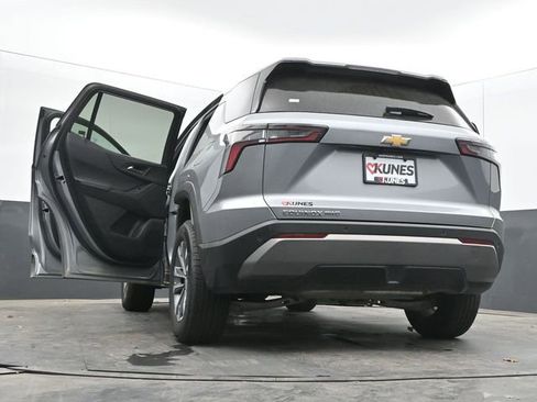 Used 2025 Chevrolet Equinox LT AWD/4WD image 51