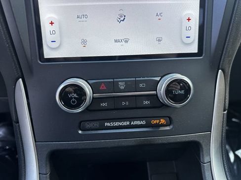 Certified 2023 Ford Edge SE w/ Black Appearance Package AWD/4WD image 24