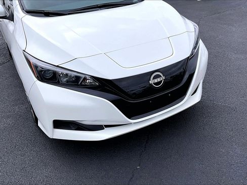 Used 2024 Nissan Leaf S image 3