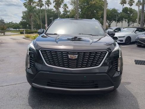 Used 2020 Cadillac XT4 Premium Luxury FWD image 3