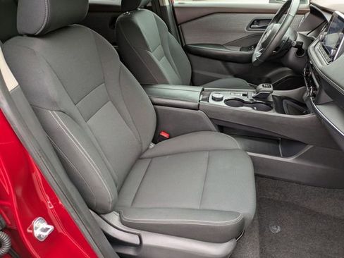 Used 2023 Nissan Rogue S AWD/4WD image 26