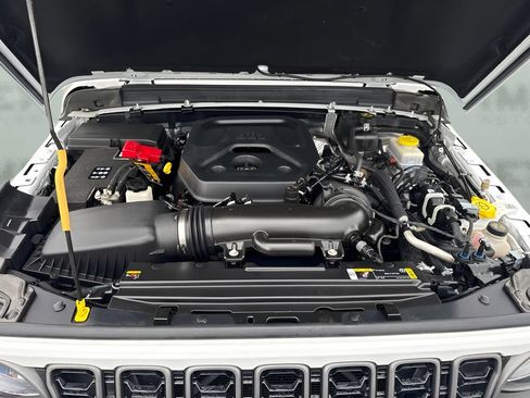 Used 2025 Jeep Wrangler Unlimited Sport AWD/4WD image 27