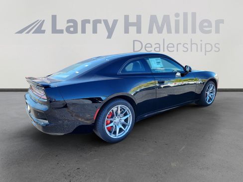 New 2025 Dodge Charger Scat Pack w/ Track Pack image 5