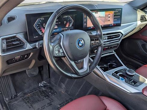 Used 2023 BMW i4 eDrive35 RWD image 10