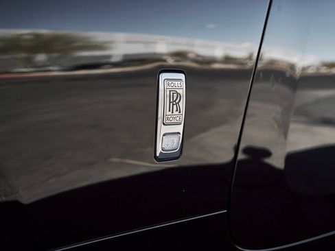 Used 2015 Rolls-Royce Wraith image 10