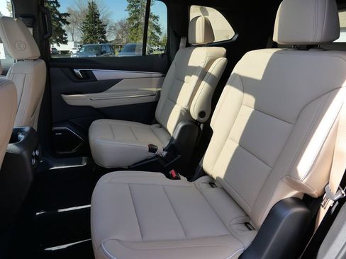 New 2026 Buick Enclave Preferred w/ Power Package AWD/4WD image 36