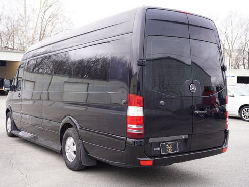 Used 2013 Mercedes-Benz Sprinter 2500 image 7