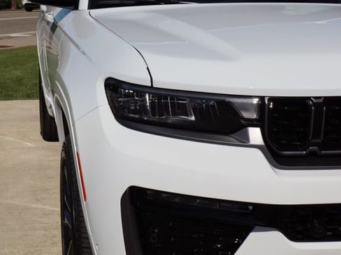 New 2026 Jeep Grand Cherokee L Limited AWD/4WD image 5