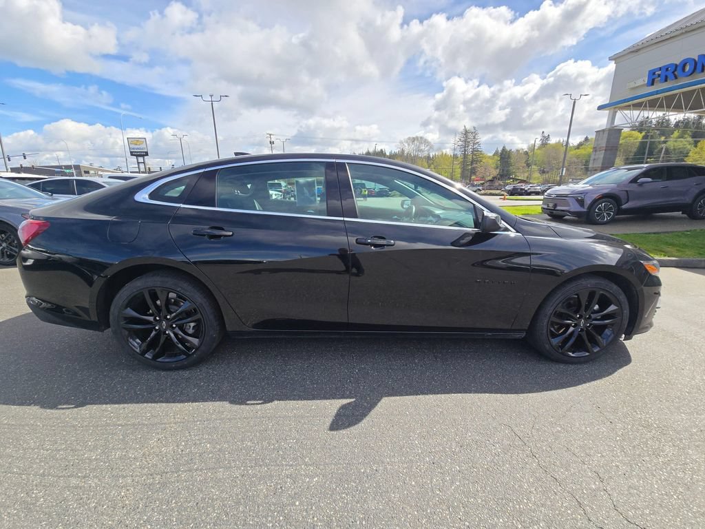 Used 2024 Chevrolet Malibu LT w/ Midnight Edition FWD image 2
