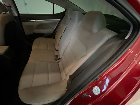 Used 2019 Hyundai Elantra SEL image 21