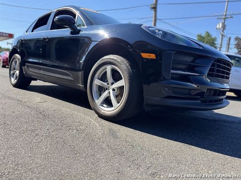 Used 2021 Porsche Macan image 12