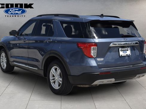 Used 2021 Ford Explorer XLT w/ Equipment Group 202A RWD image 4