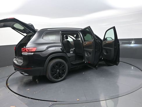 New 2026 Volkswagen Atlas SE image 35