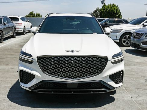 Used 2023 Genesis GV70 2.5T w/ Sport Prestige Package AWD/4WD image 2