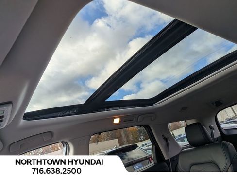 Used 2022 Nissan Pathfinder Platinum image 5