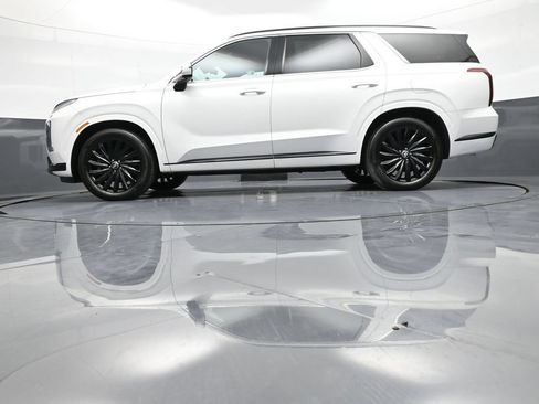 Certified 2025 Hyundai Palisade Calligraphy AWD/4WD image 37