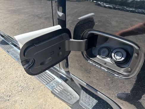 New 2026 GMC Sierra 2500 SLT w/ SLT Premium Package image 10