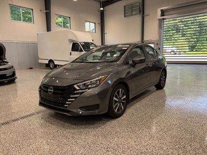Used 2025 Nissan Versa SV w/ Trunk Package