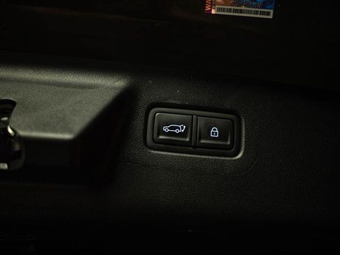 Used 2025 Hyundai Santa Fe SEL FWD image 8