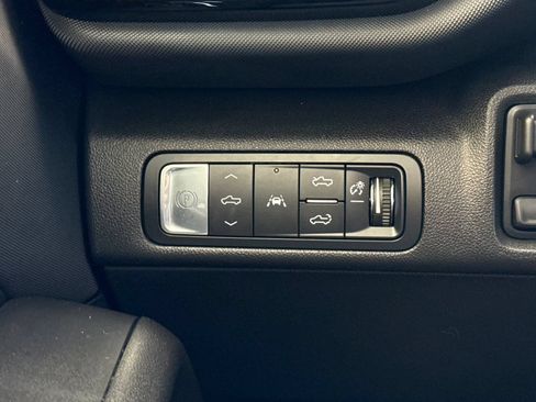 Used 2025 Chevrolet Silverado EV RST AWD/4WD image 39