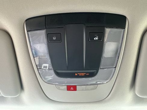 Used 2025 Kia Sportage EX FWD image 39