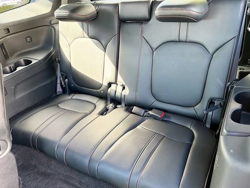 Used 2024 Honda Pilot TrailSport image 27