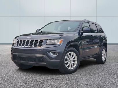 Used 2014 Jeep Grand Cherokee Laredo w/ 18" Wheel & 8.4" Radio Group