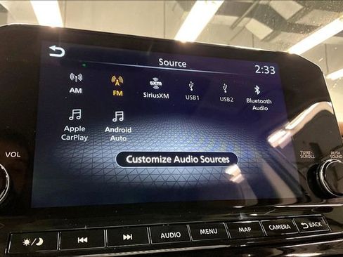 Used 2025 Nissan Pathfinder Platinum AWD/4WD image 38