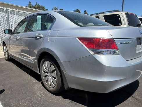 Used 2010 Honda Accord LX image 3