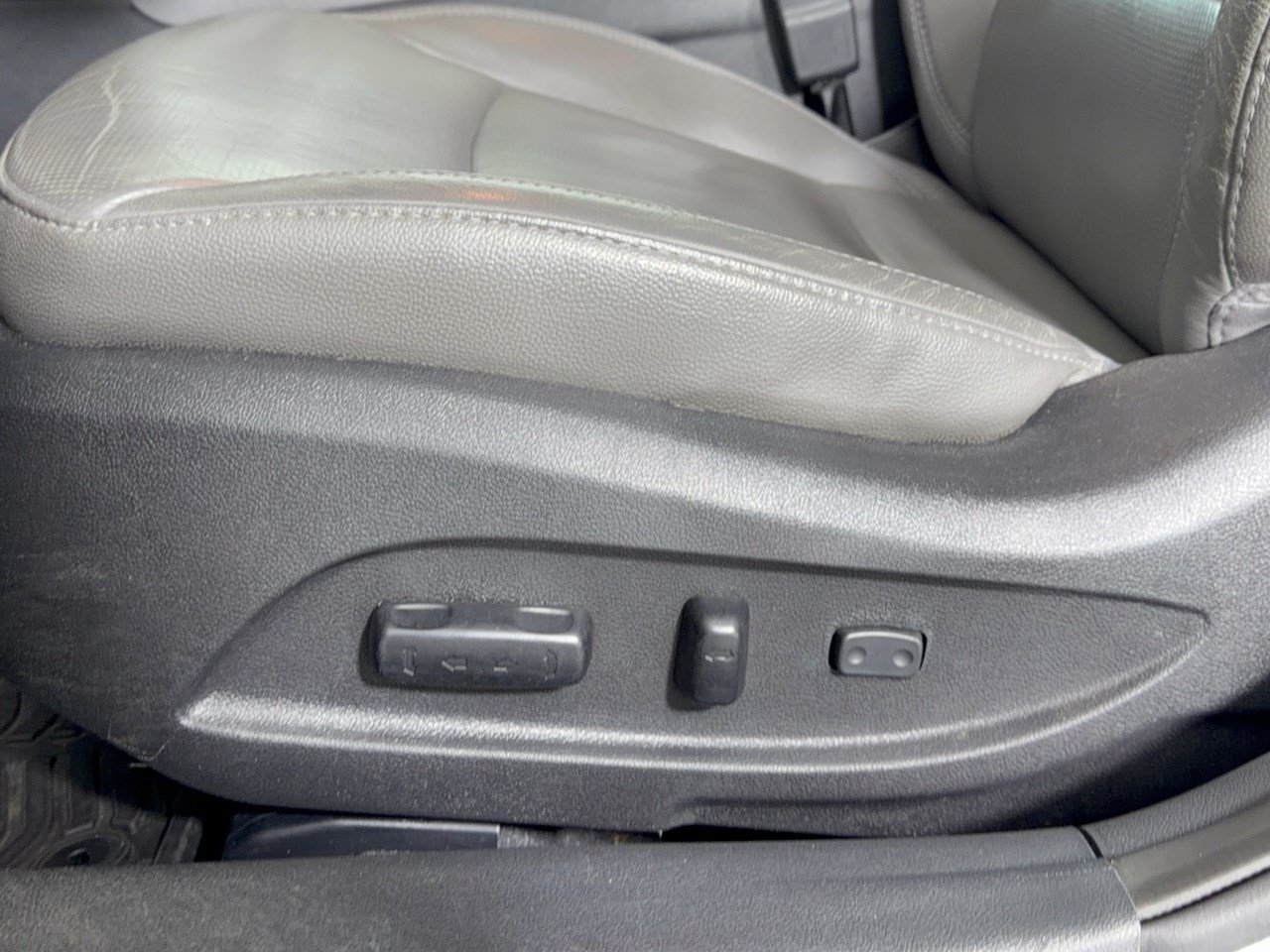 Used 2013 Hyundai Sonata Limited FWD image 16