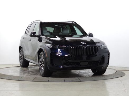 Used 2026 BMW X5 xDrive40i w/ M Sport Package AWD/4WD image 1